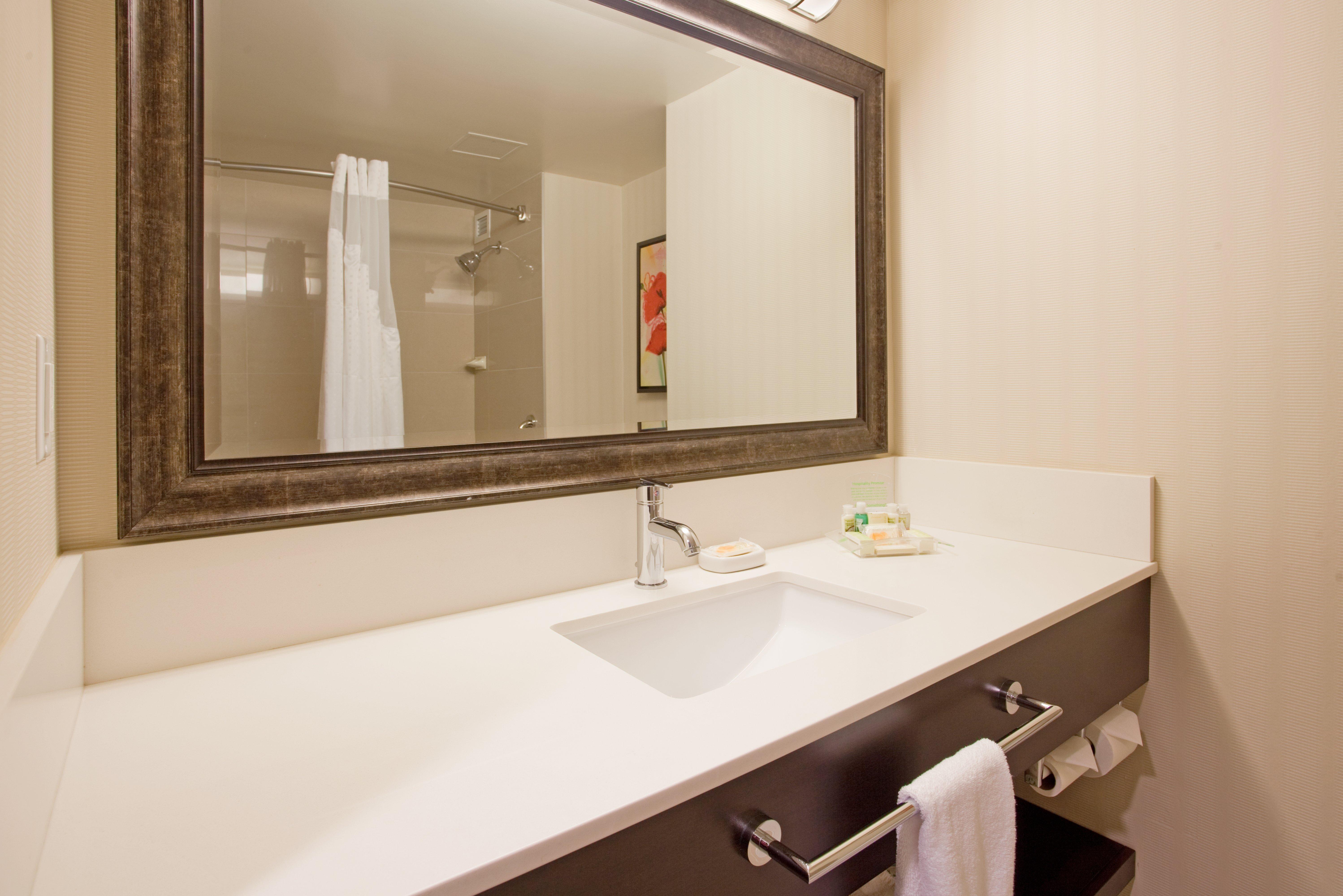 Holiday Inn Vancouver-Centre Broadway By Ihg Dış mekan fotoğraf