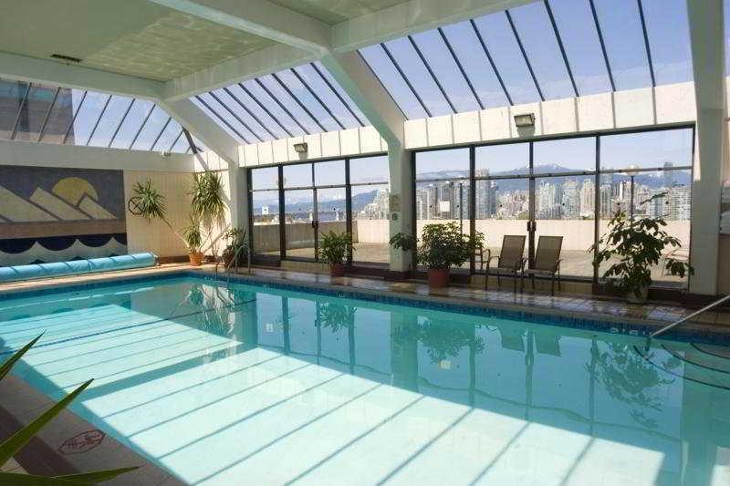 Holiday Inn Vancouver-Centre Broadway By Ihg Dış mekan fotoğraf