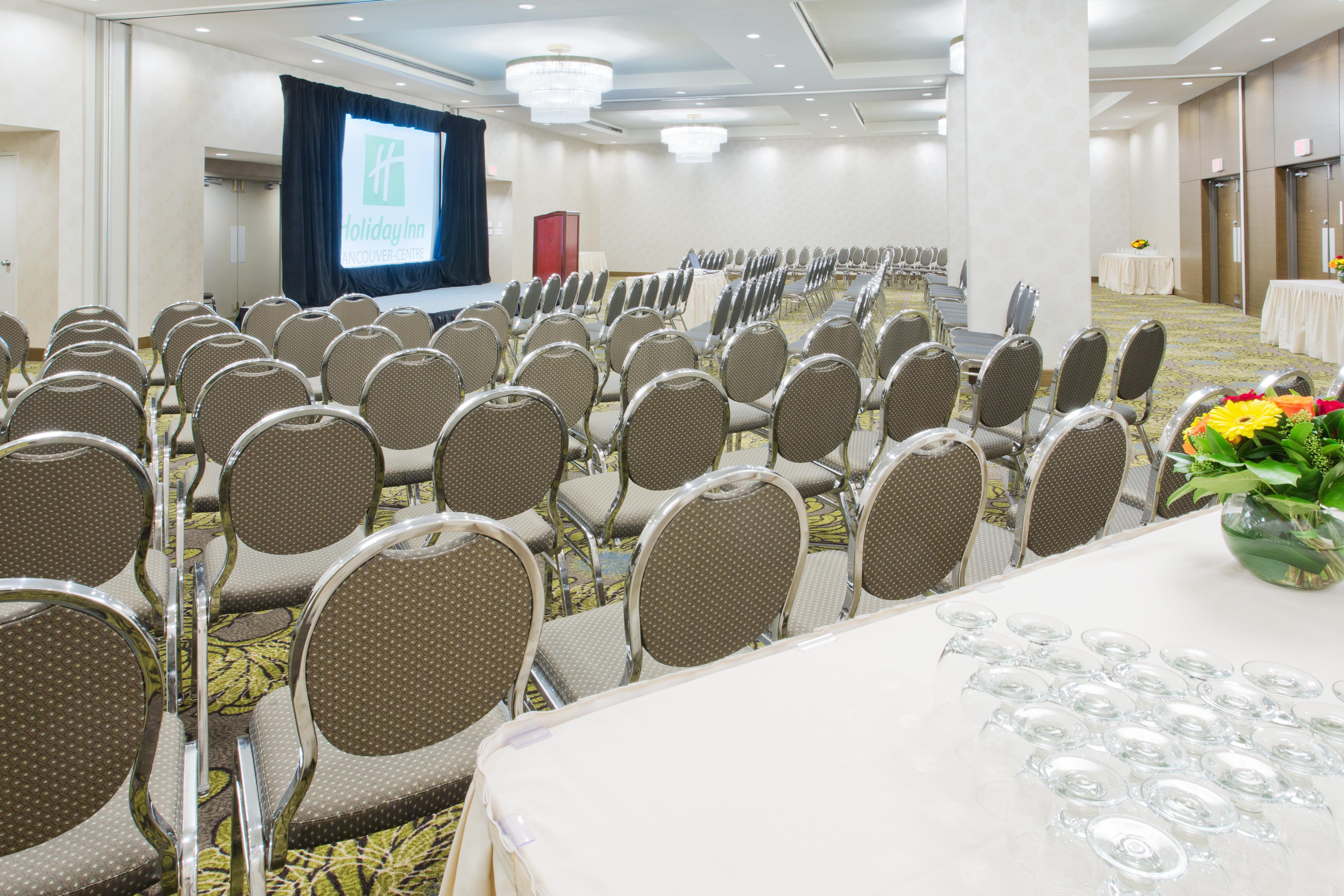 Holiday Inn Vancouver-Centre Broadway By Ihg Dış mekan fotoğraf
