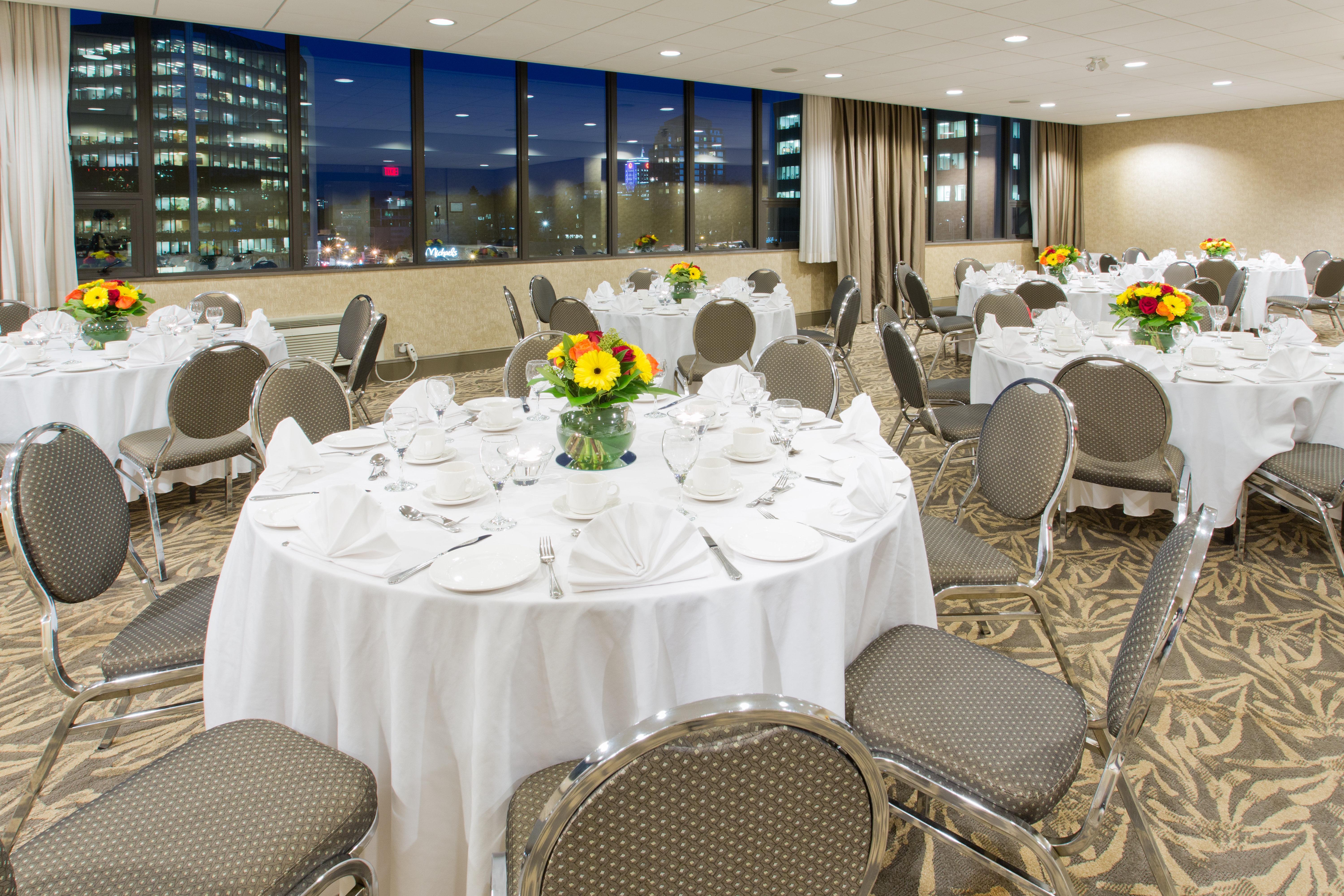 Holiday Inn Vancouver-Centre Broadway By Ihg Dış mekan fotoğraf