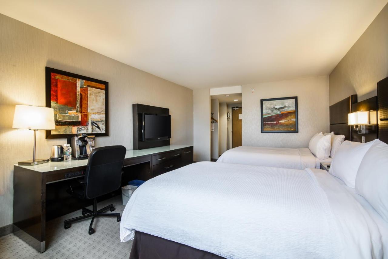 Holiday Inn Vancouver-Centre Broadway By Ihg Dış mekan fotoğraf