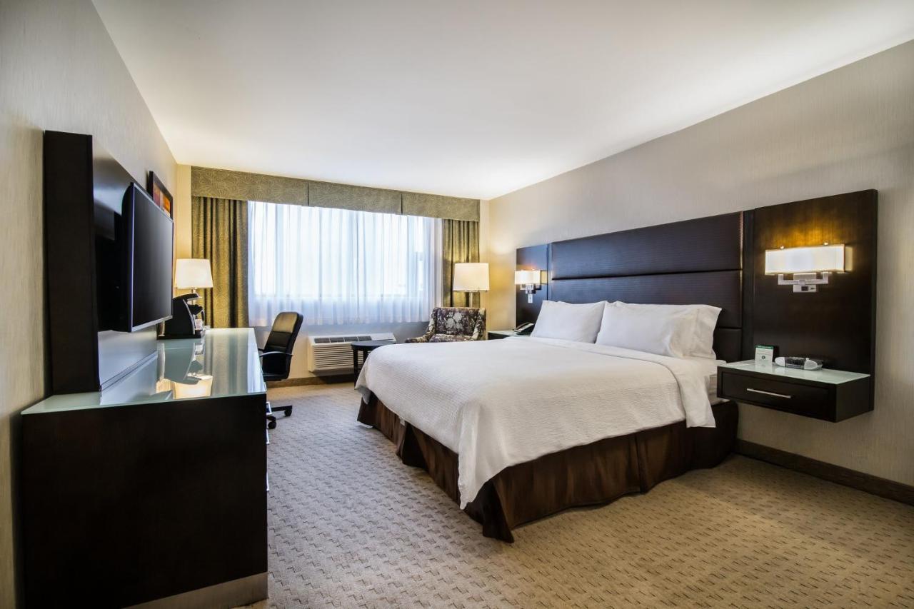 Holiday Inn Vancouver-Centre Broadway By Ihg Dış mekan fotoğraf
