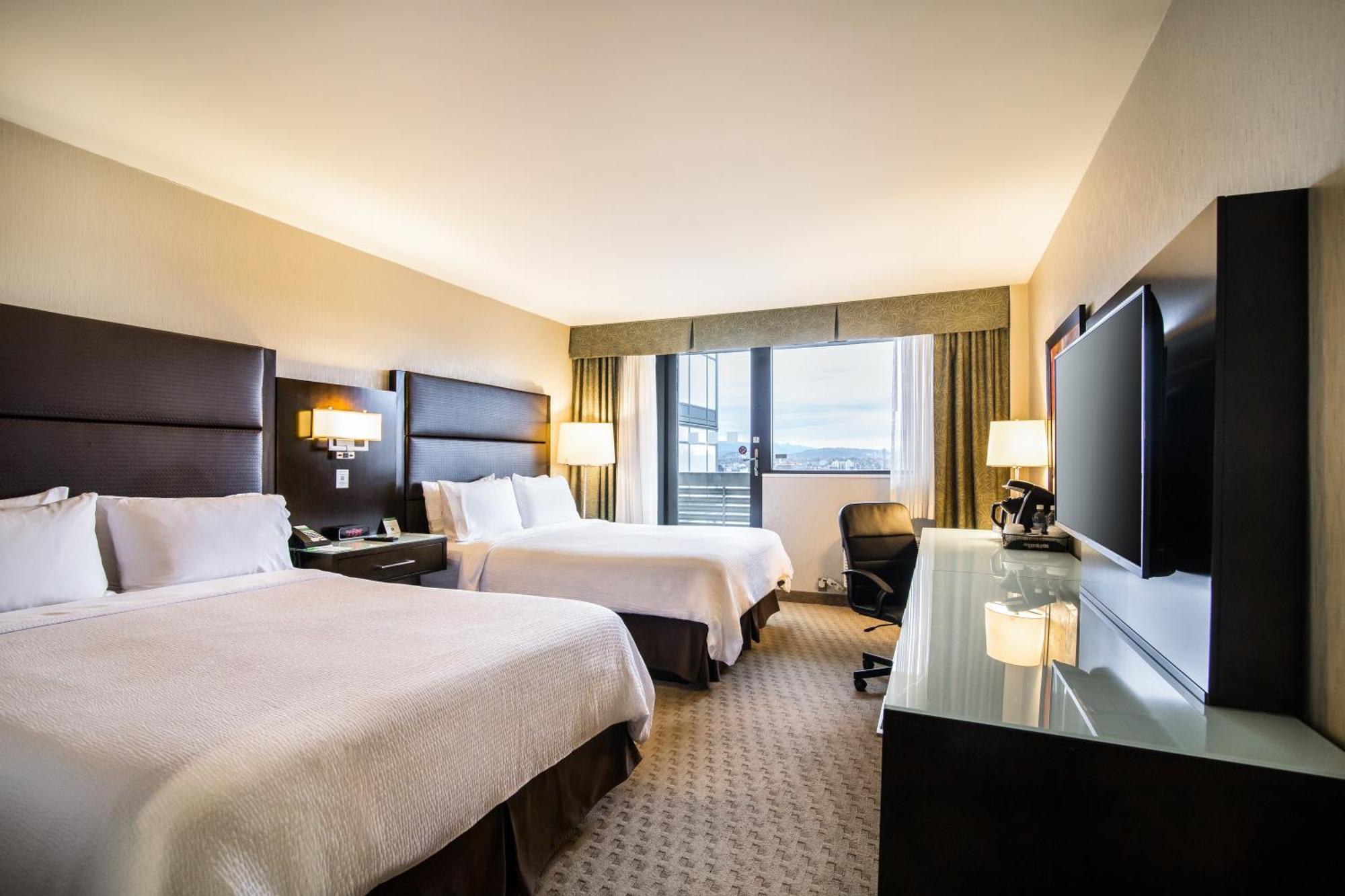 Holiday Inn Vancouver-Centre Broadway By Ihg Dış mekan fotoğraf