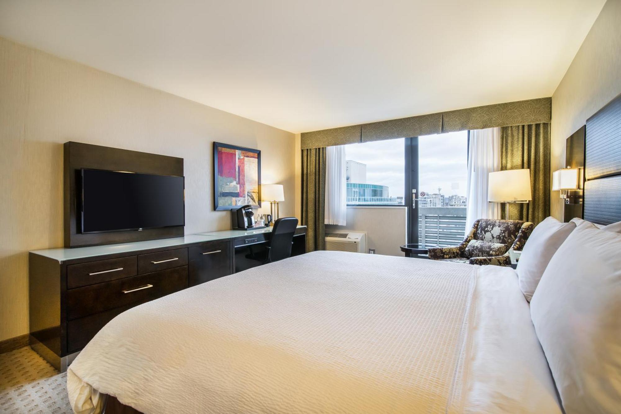 Holiday Inn Vancouver-Centre Broadway By Ihg Dış mekan fotoğraf