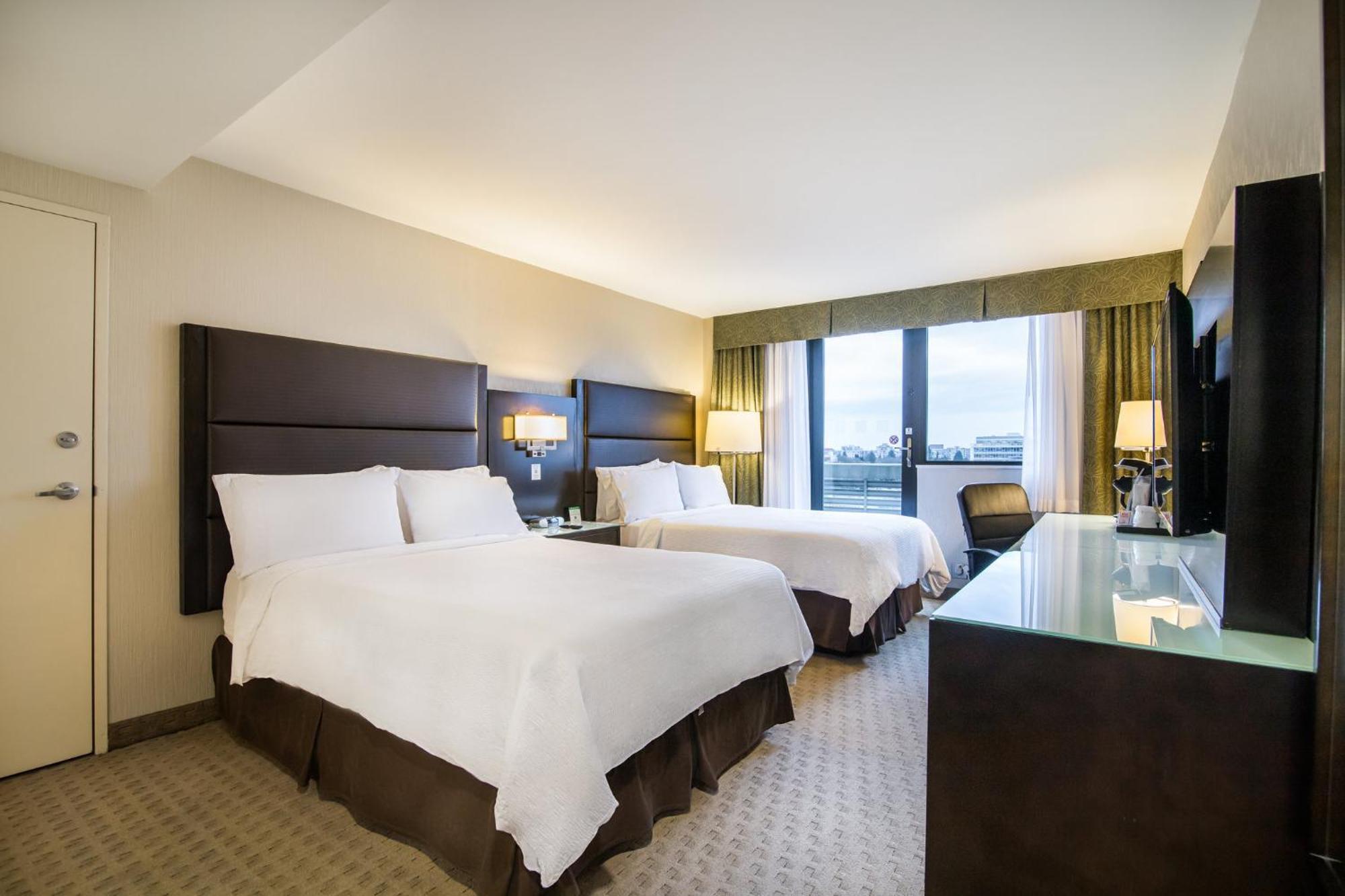 Holiday Inn Vancouver-Centre Broadway By Ihg Dış mekan fotoğraf
